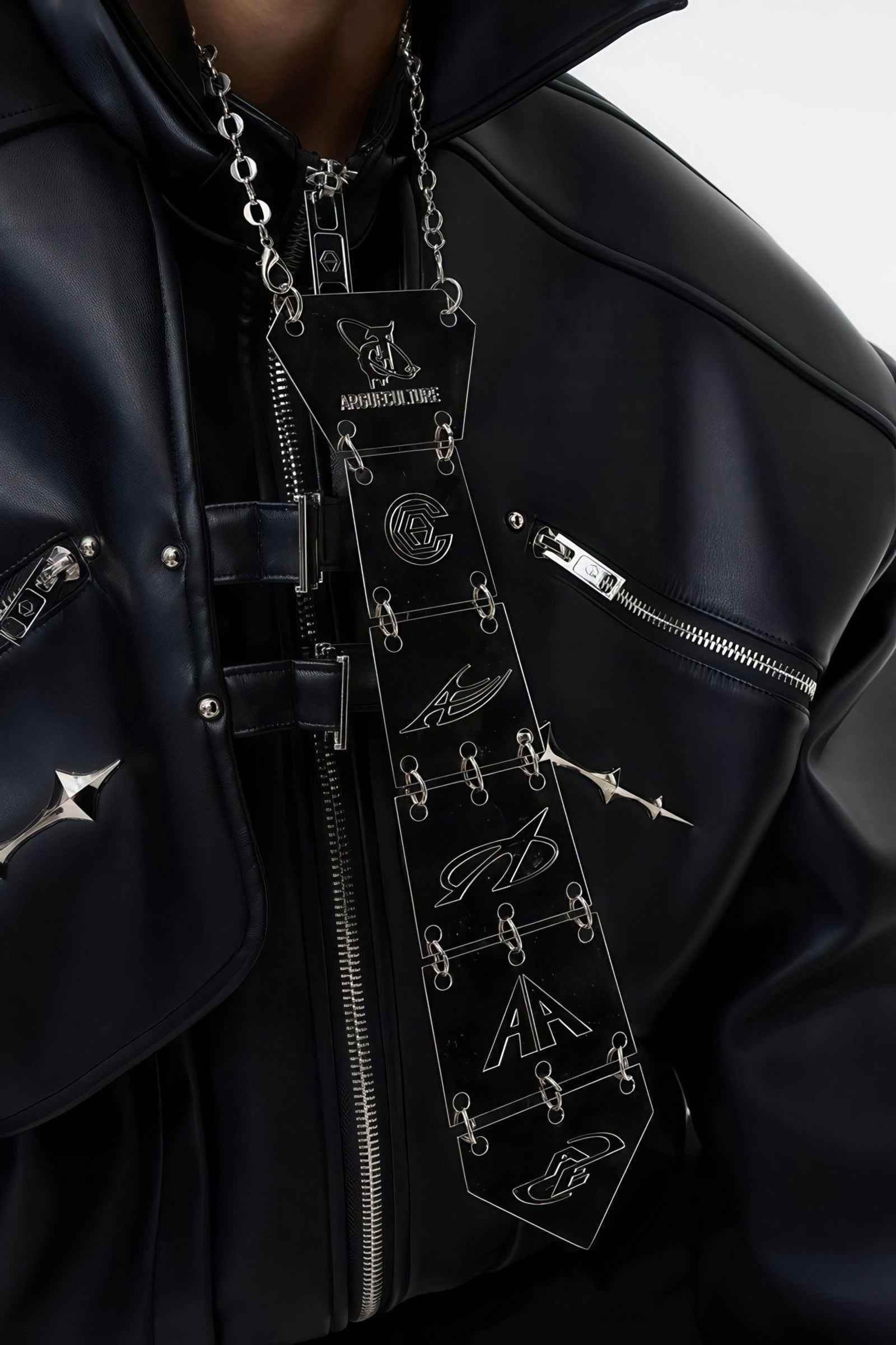 3D Spine-Inspired Metal Tie Necklace for a Bold, Modern Look - 4inme