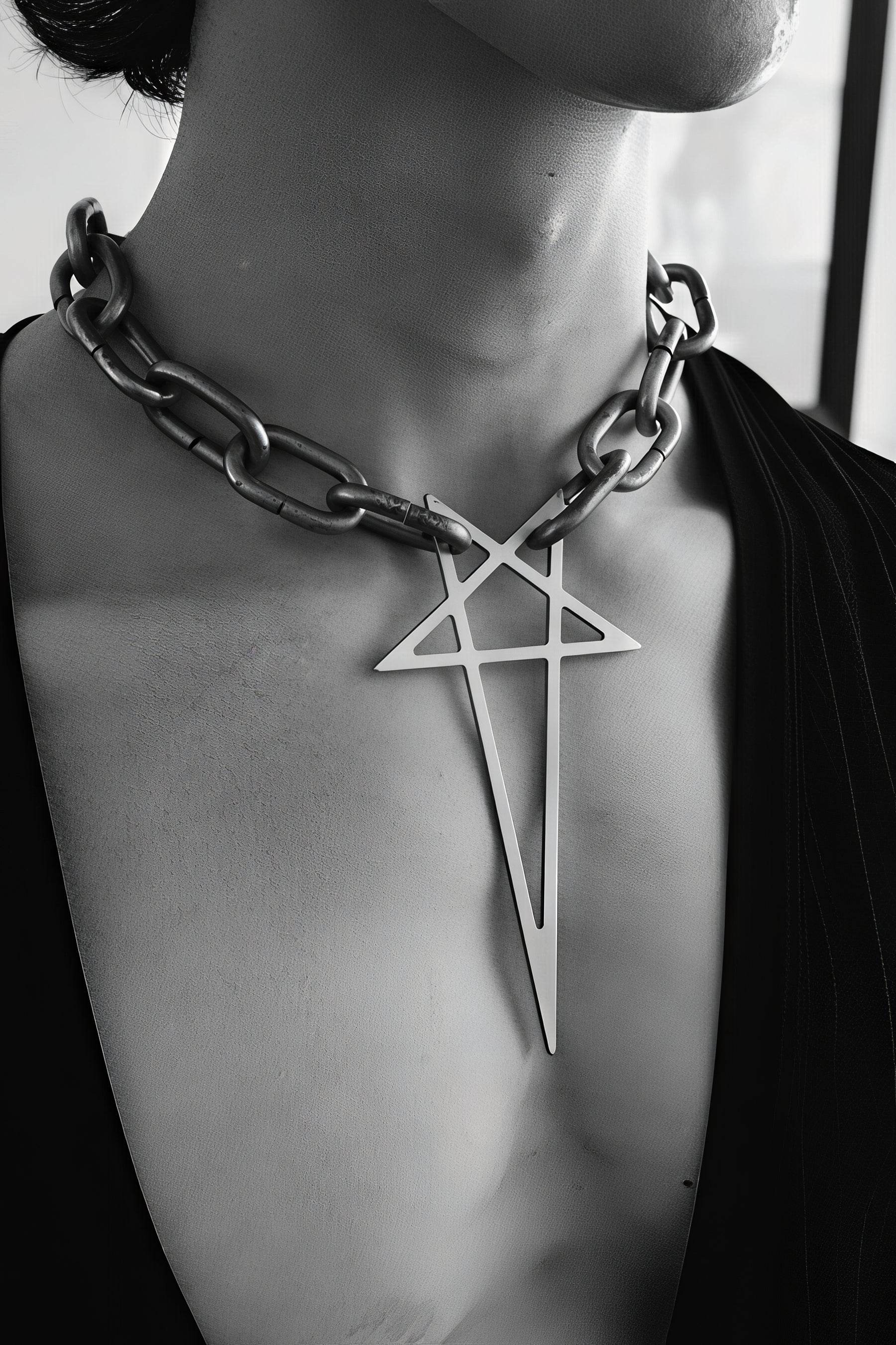 Pentagram Chain Necklace - Unisex Gothic Metal Statement Piece - 4inme