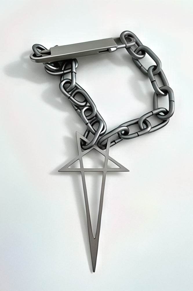 Pentagram Chain Necklace - Unisex Gothic Metal Statement Piece - 4inme