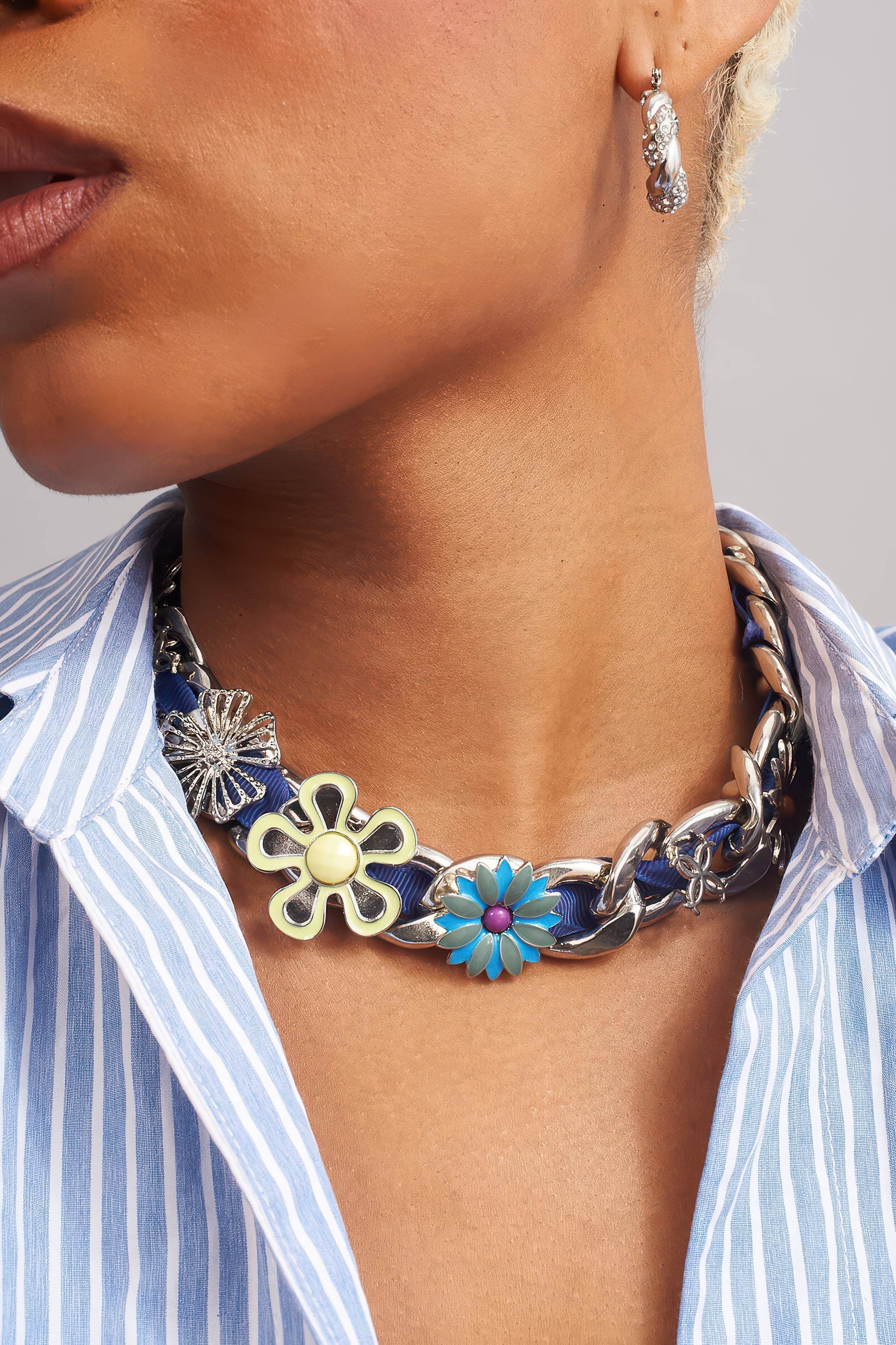 Satin Floral Cuban Chain - Unisex Ribbon Necklace Statement Piece - 4inme