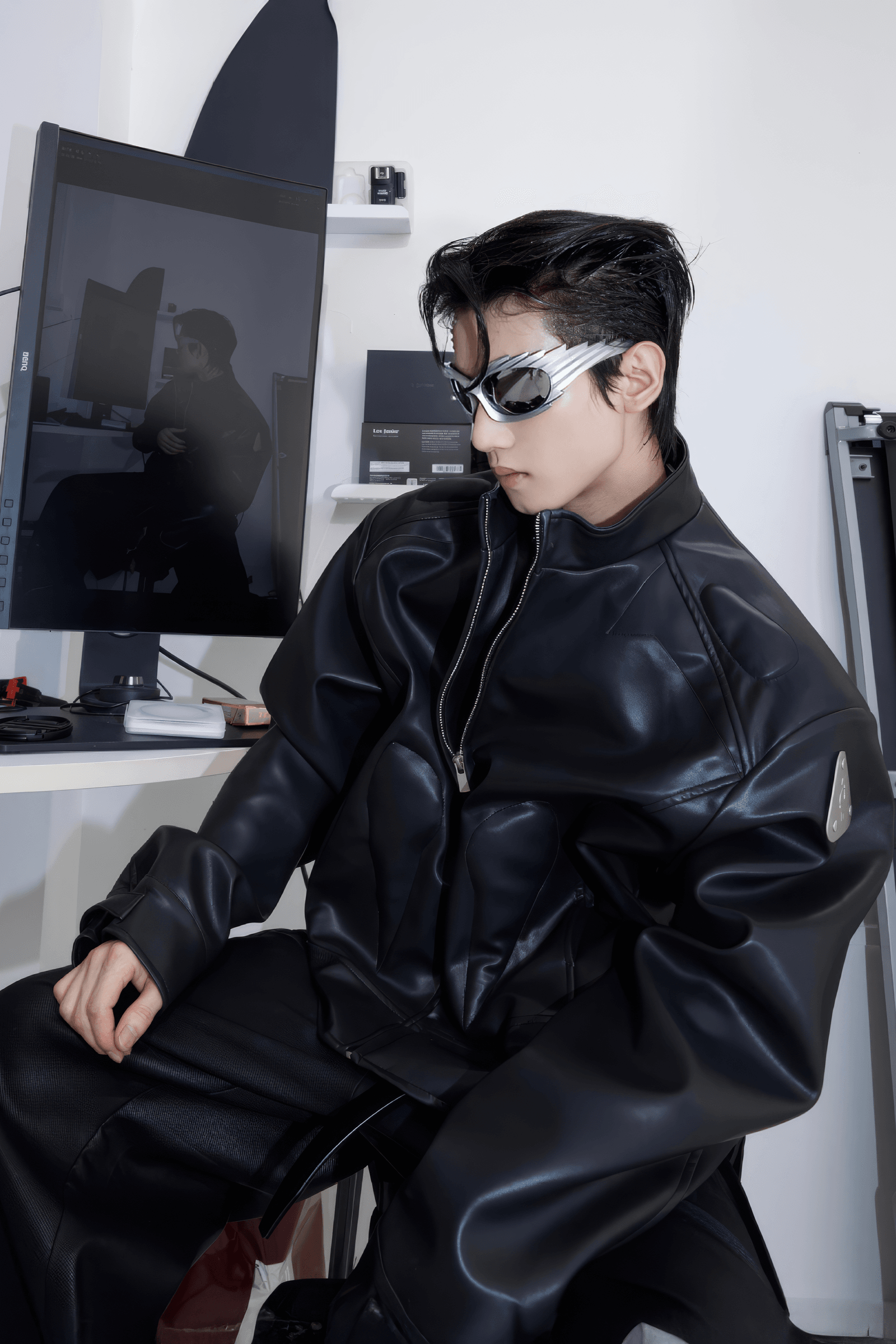 Short Leather Jacket – Modern Sculptural Design with Metal Logo - 4inme