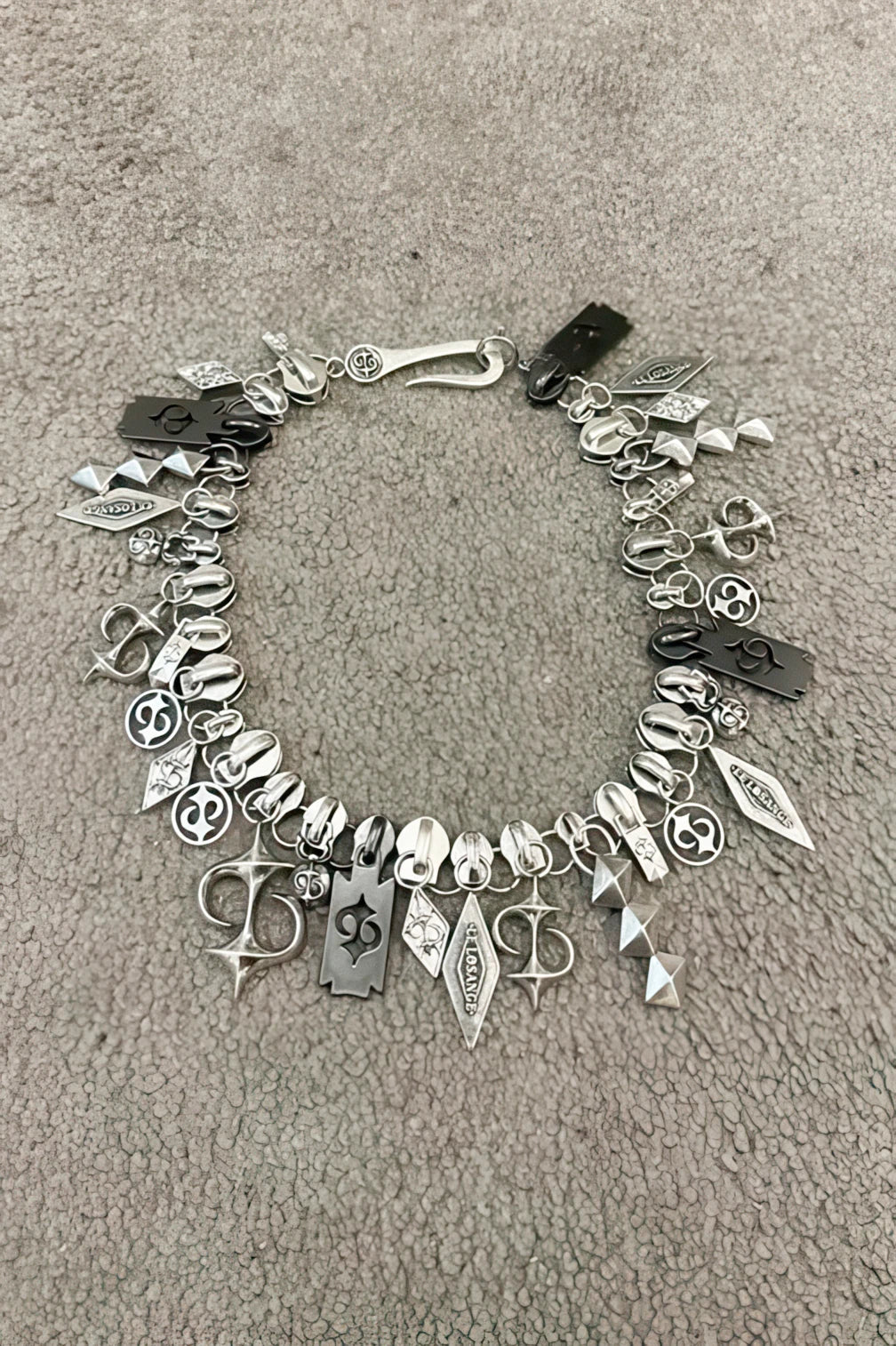 Zipper Necklace – Minimalist & Versatile Design - 4inme