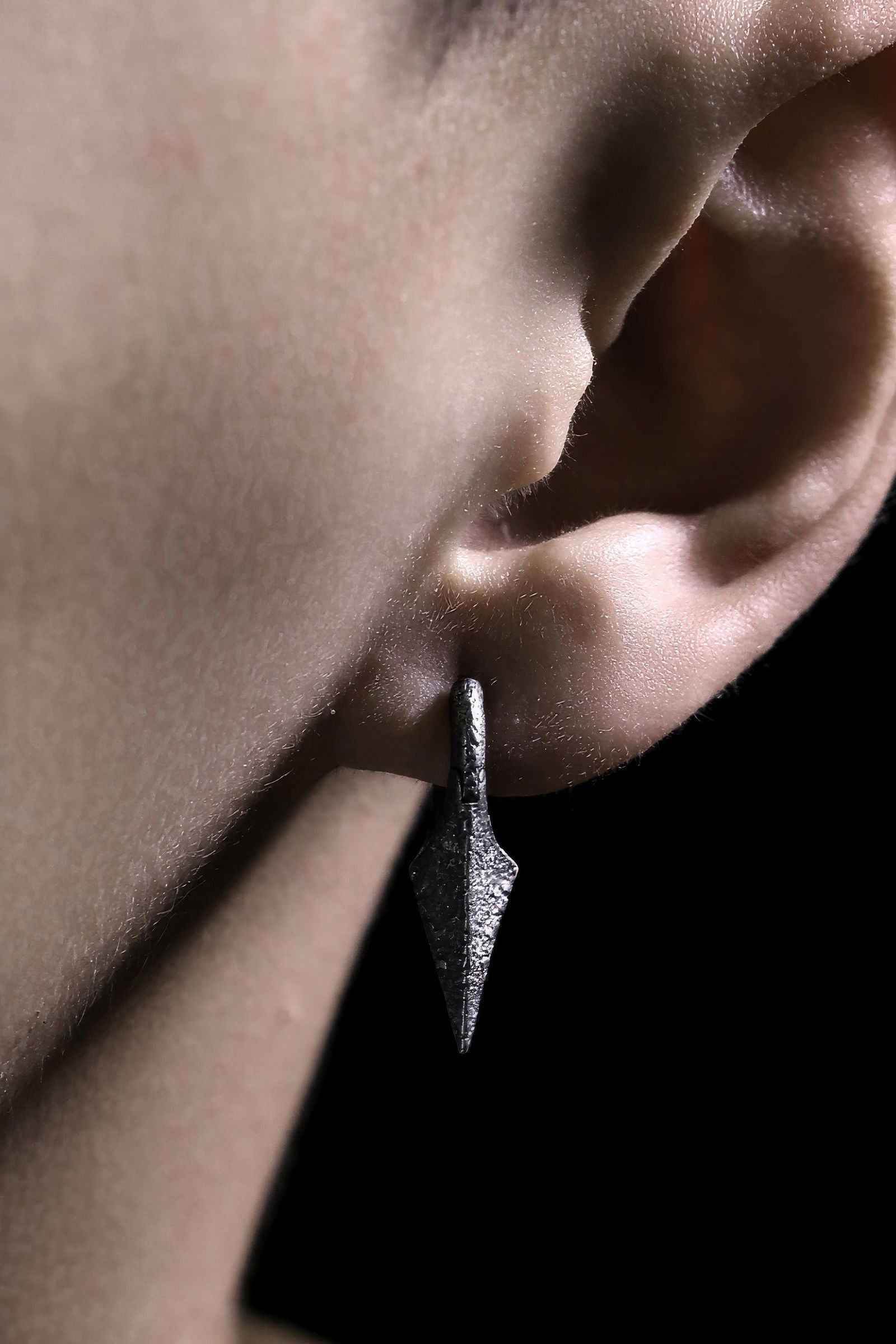 Neutral Black Rock Texture Geometric Ear Stud Earrings - 4inme