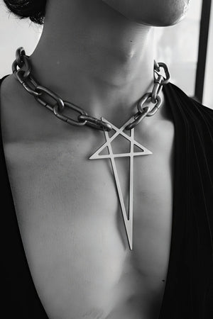 Pentagram Chain Necklace - Unisex Gothic Metal Statement Piece - 4inme