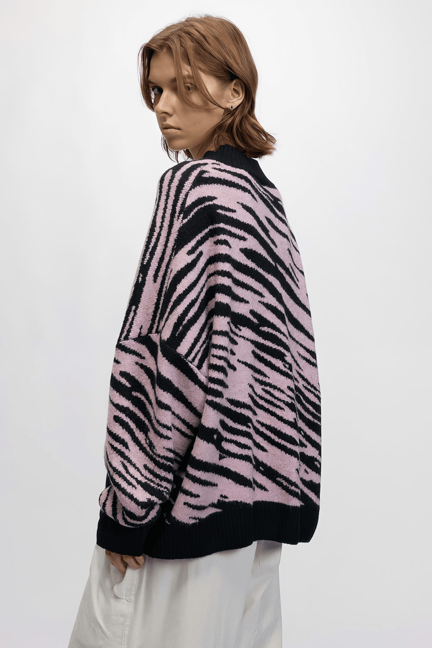 Winter Retro Zebra Knit Sweater – Embroidered Crew Neck for Couples - 4inme