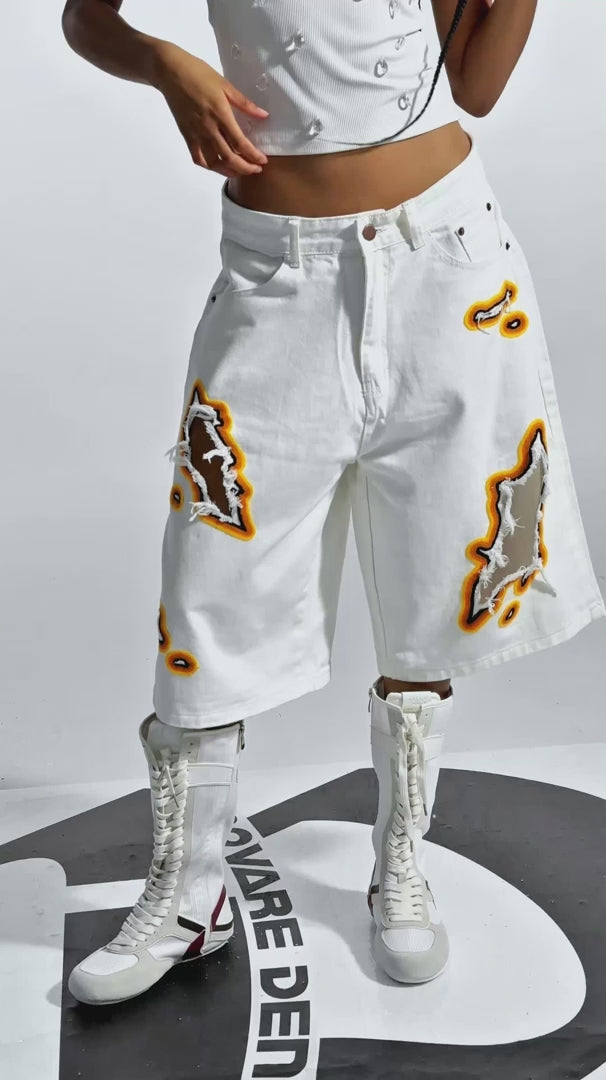 Flame Burnout Distressed Denim Shorts – Rohkea, katutyyliin inspiroitu suunnittelu